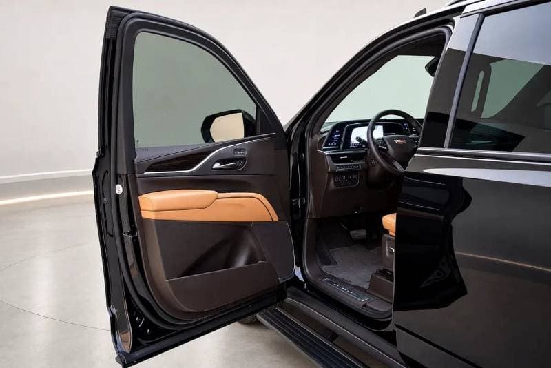 2023 Cadillac Escalade thumbnail 4