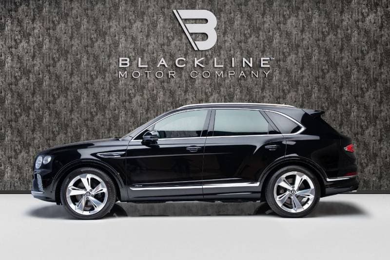 2025 Bentley Bentayga thumbnail 3