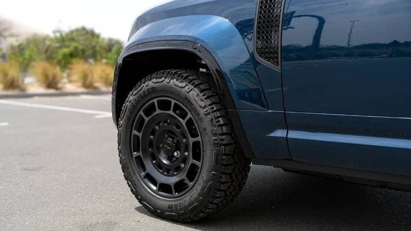 2026 Land Rover Defender thumbnail 8
