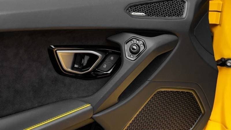 2024 Lamborghini Huracan thumbnail 7