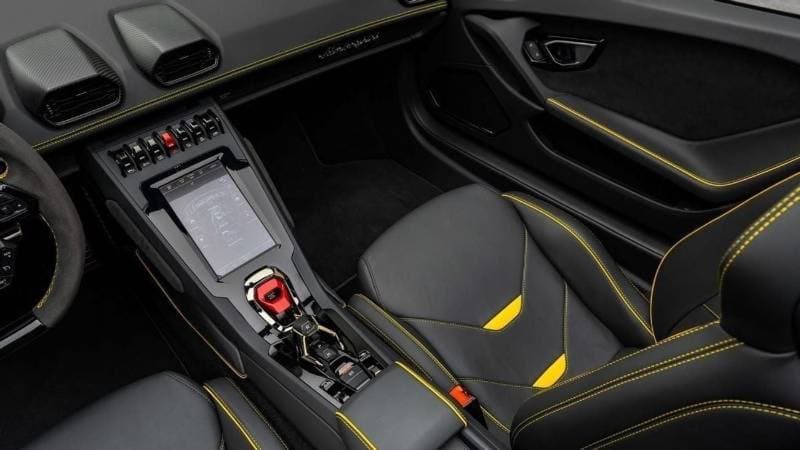 2024 Lamborghini Huracan thumbnail 9