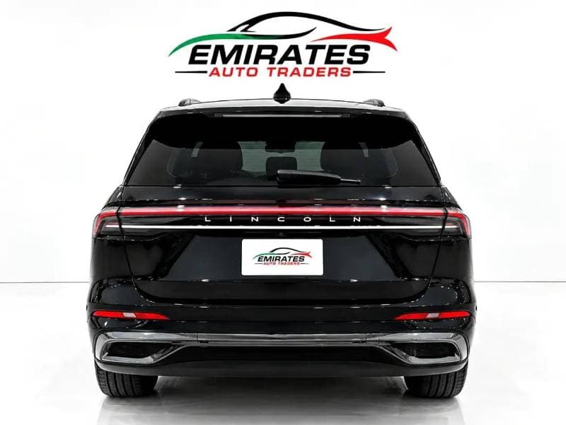 2025 Lincoln Nautilus thumbnail 6