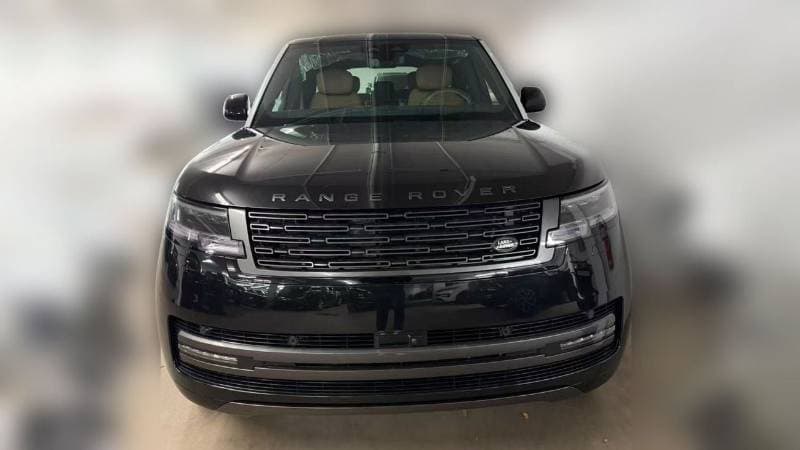 2027 Land Rover Range Rover thumbnail 2