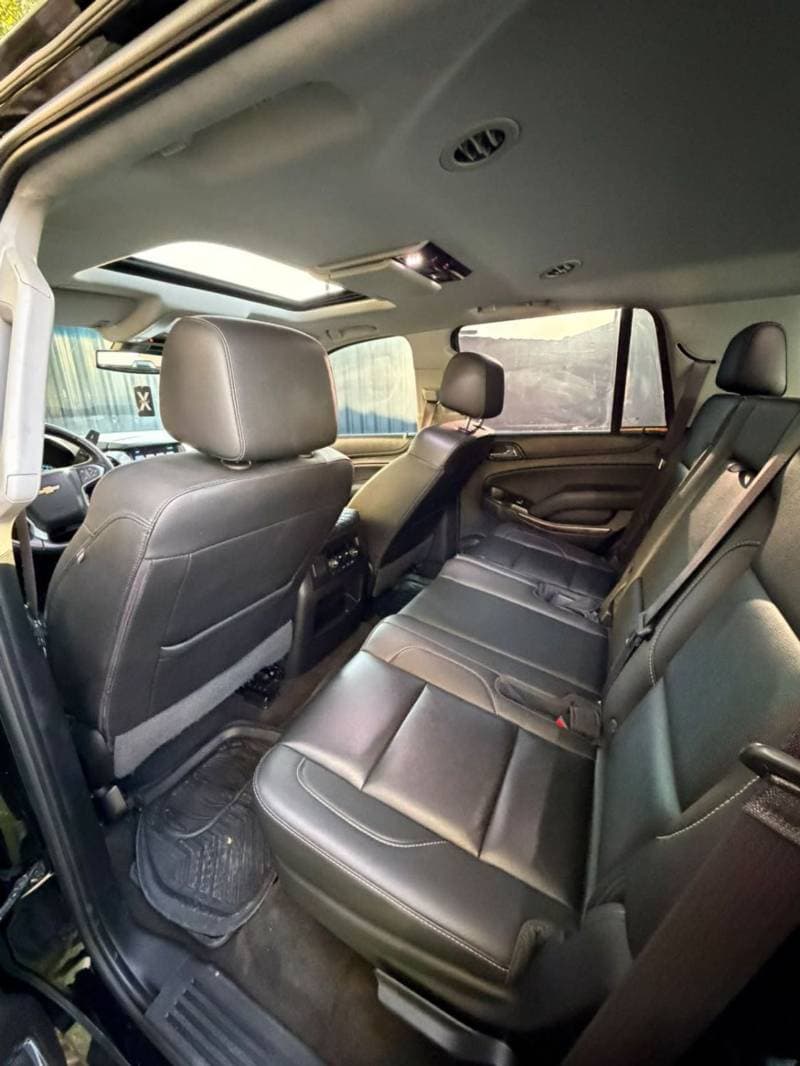 2017 Chevrolet Tahoe thumbnail 4