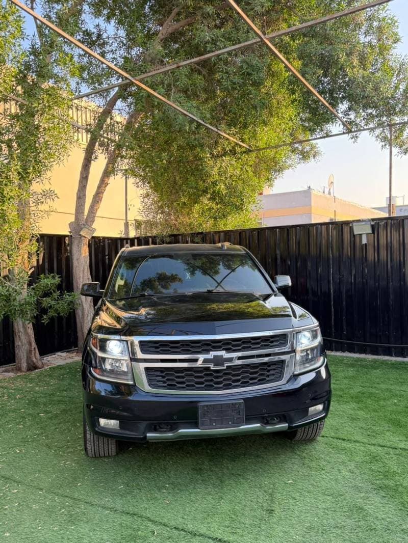 2017 Chevrolet Tahoe thumbnail 2