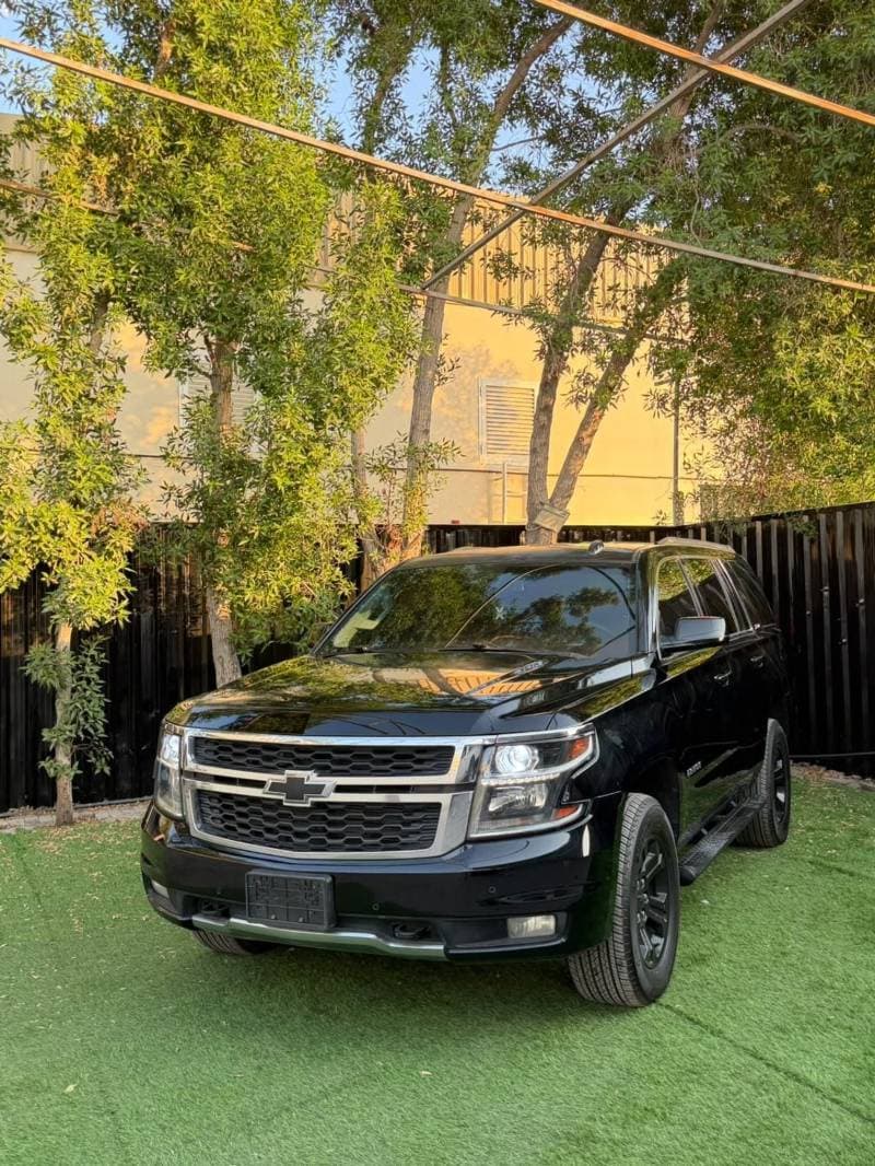 2017 Chevrolet Tahoe thumbnail 3