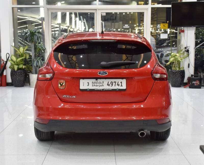 2015 Ford Focus thumbnail 4