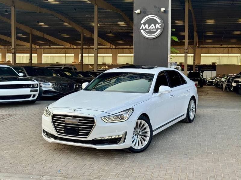 2017 Genesis G90 thumbnail 2