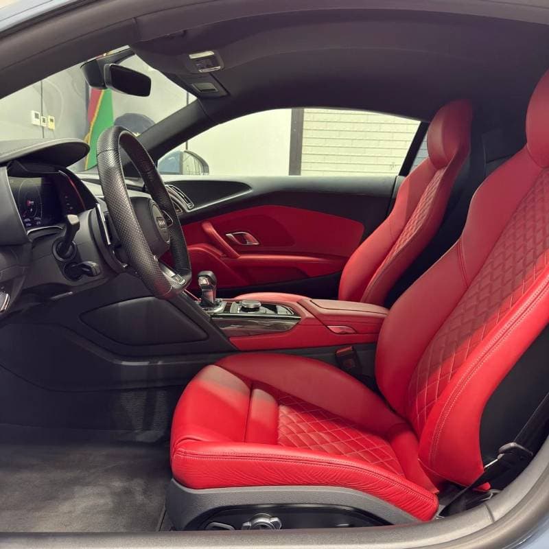 2023 Audi R8 thumbnail 9