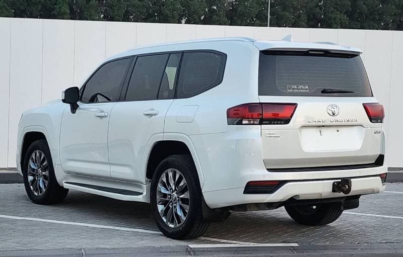 2022 Toyota Land Cruiser thumbnail 9