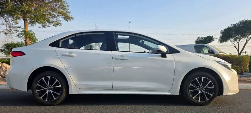 2023 Toyota Corolla thumbnail 3