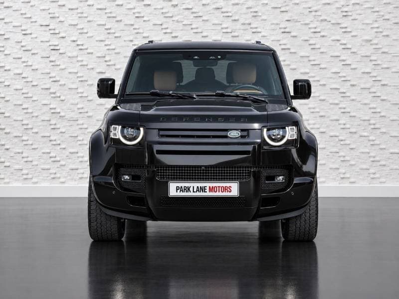 2024 Land Rover Defender 90 thumbnail 2