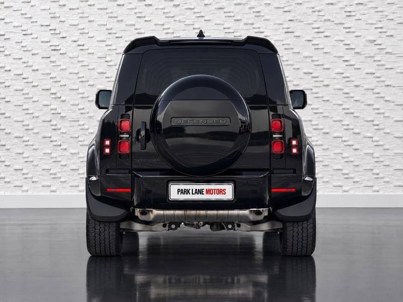 2024 Land Rover Defender 90 thumbnail 4