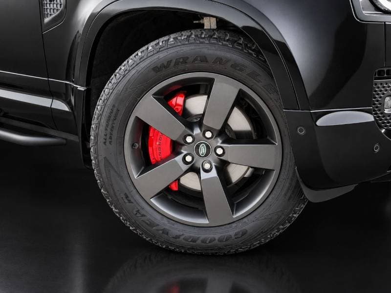 2024 Land Rover Defender 90 thumbnail 5