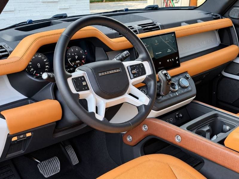 2024 Land Rover Defender 90 thumbnail 7