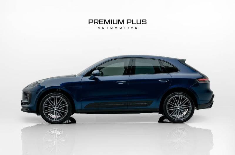 2024 Porsche Macan thumbnail 5