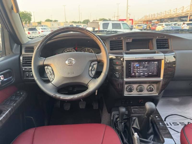 2024 Nissan Patrol thumbnail 8