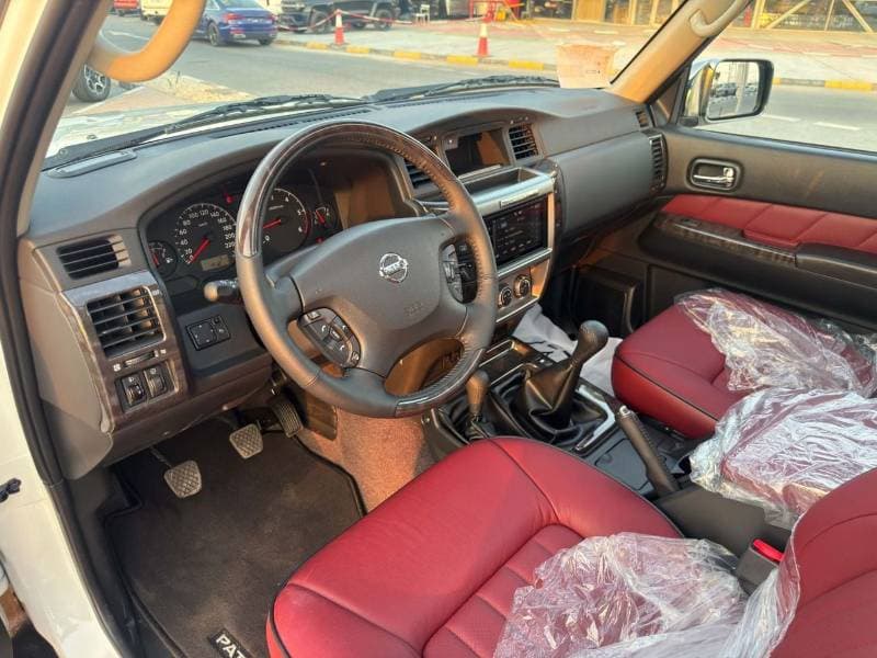 2024 Nissan Patrol thumbnail 6