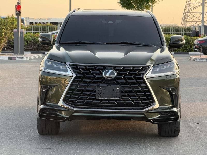 2021 Lexus LX570 thumbnail 2