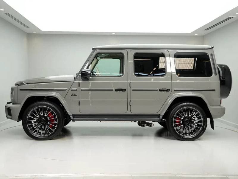 2027 Mercedes Benz G63 AMG thumbnail 5