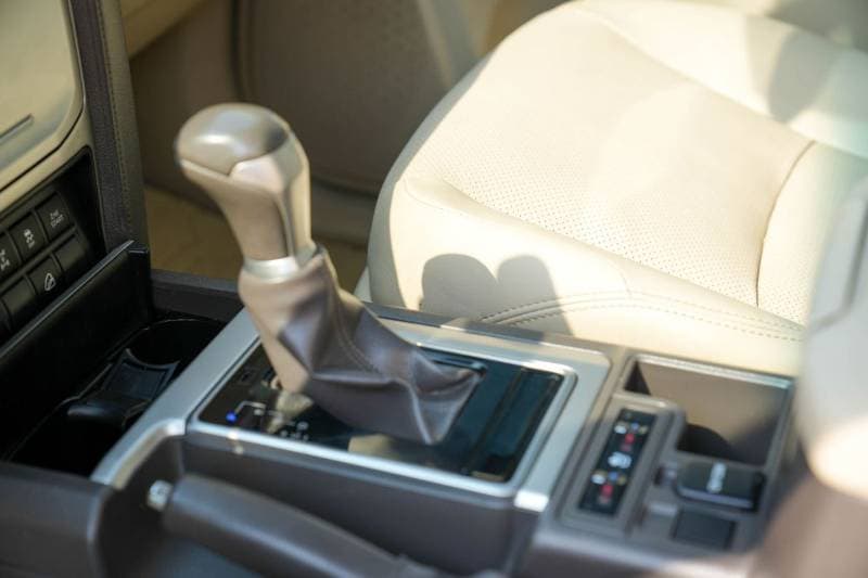 2023 Toyota Prado thumbnail 7