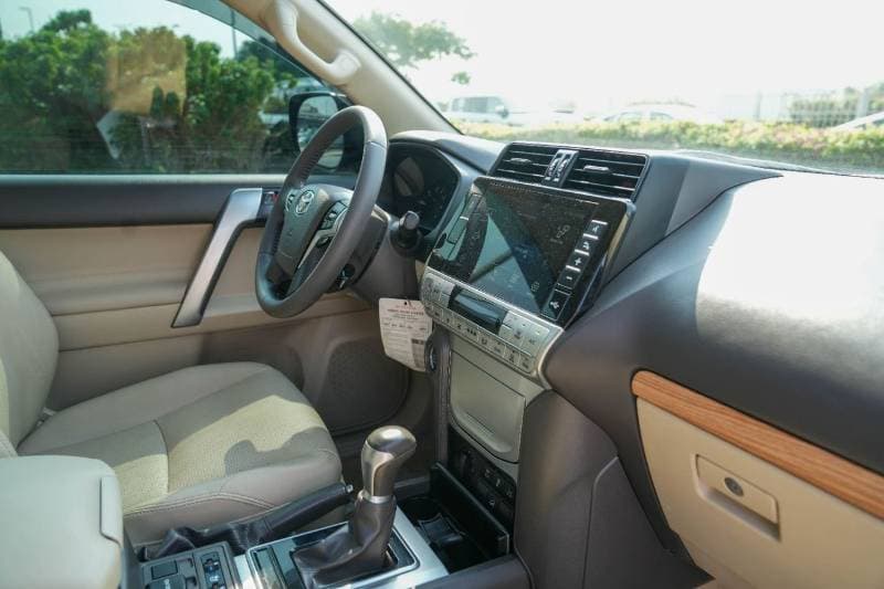 2023 Toyota Prado thumbnail 5