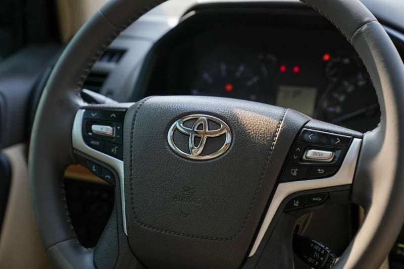 2023 Toyota Prado thumbnail 6