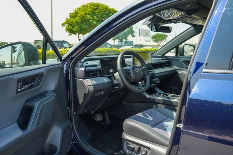 2026 Toyota RAV4 thumbnail 6