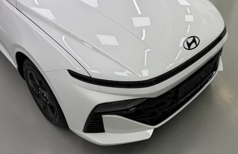 2026 Hyundai Accent thumbnail 2