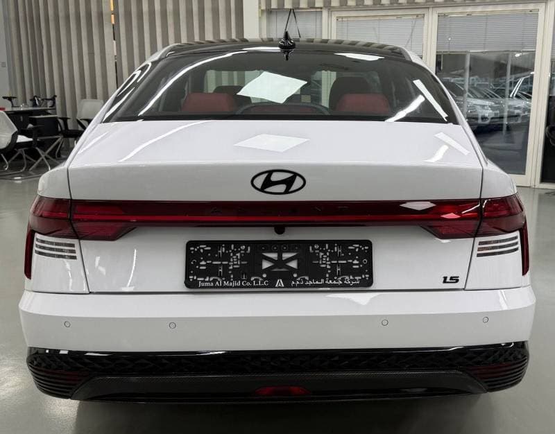 2026 Hyundai Accent thumbnail 4