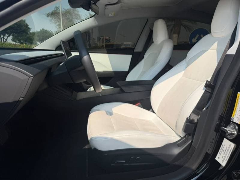 2024 Tesla Model 3 thumbnail 7