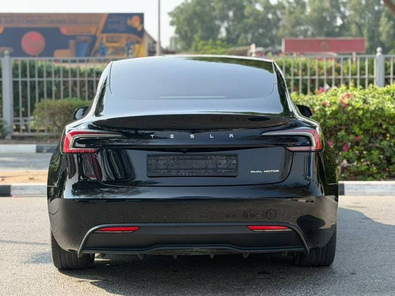 2024 Tesla Model 3 thumbnail 10