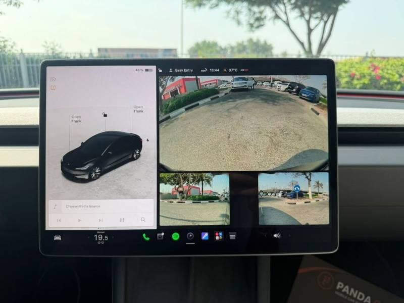 2024 Tesla Model 3 thumbnail 5