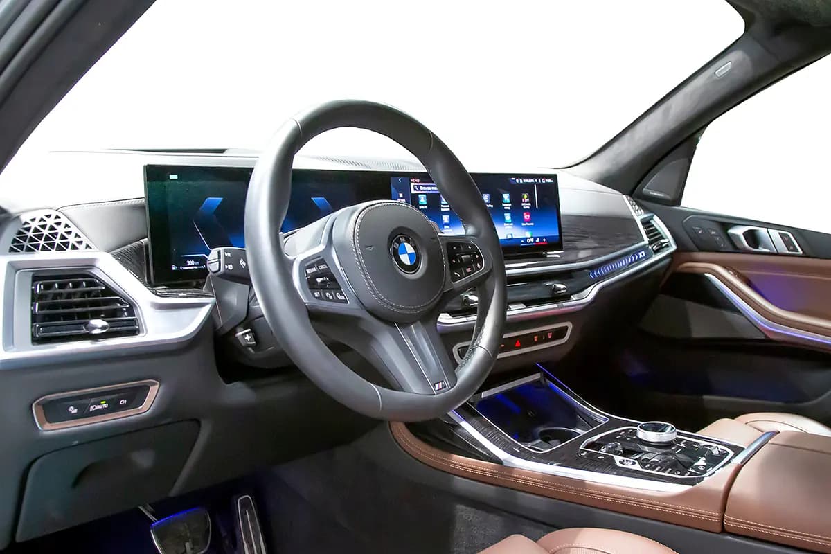 2025 BMW X7 xDrive40i M Sport thumbnail 5