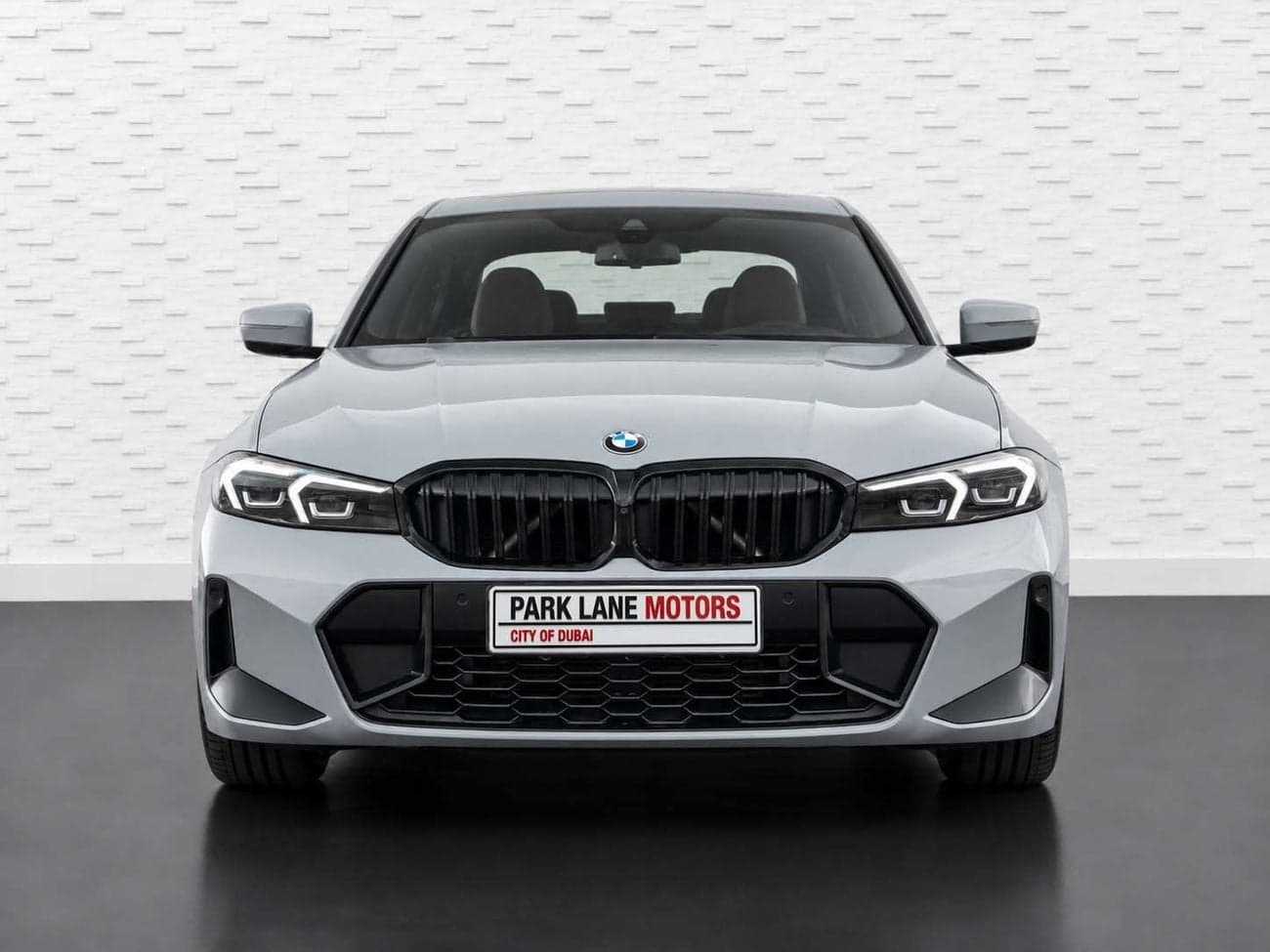 2024 BMW 3-Series 320i thumbnail 2