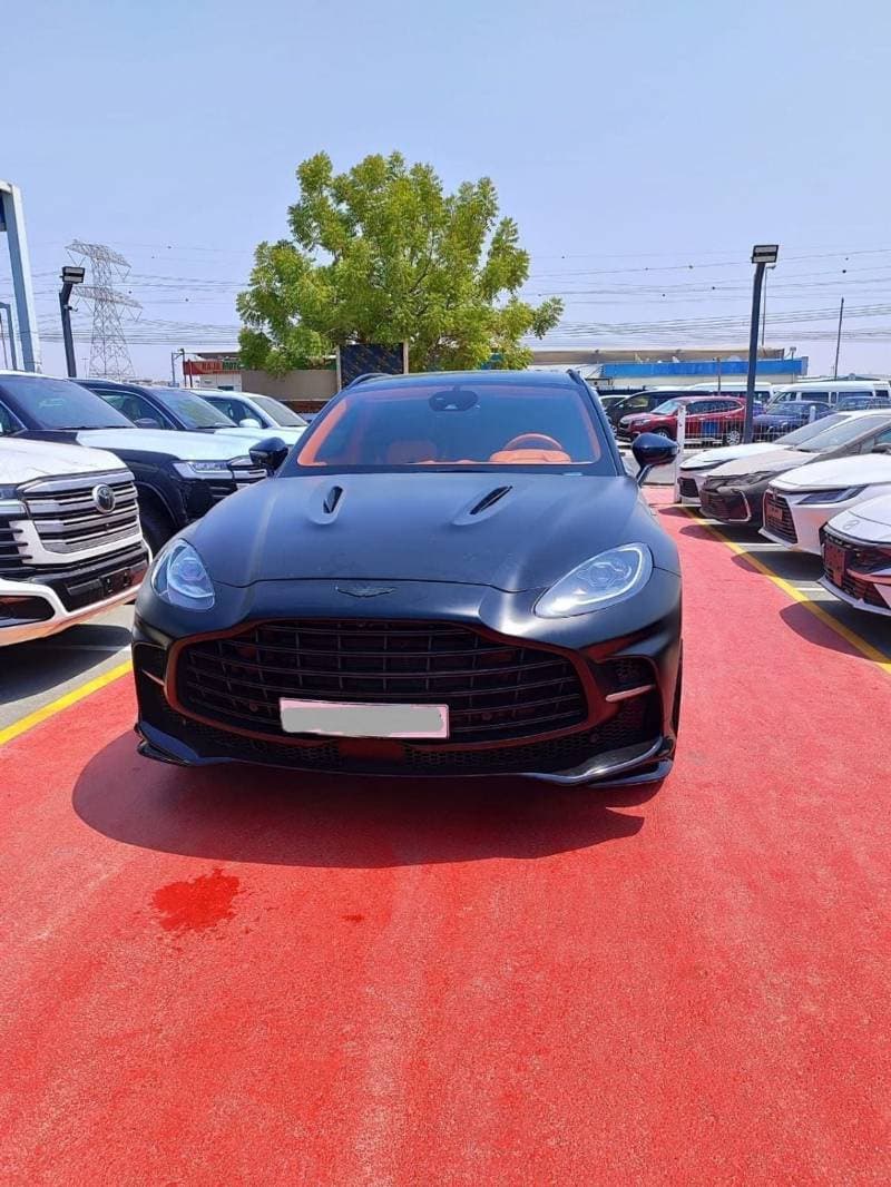 2023 Aston Martin DBX